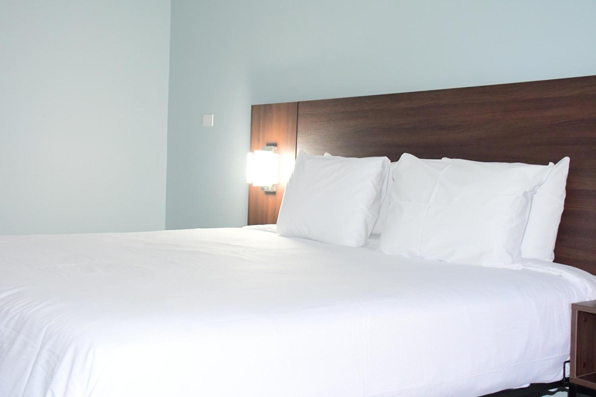 Florence Inn And Suites Ngoại thất bức ảnh