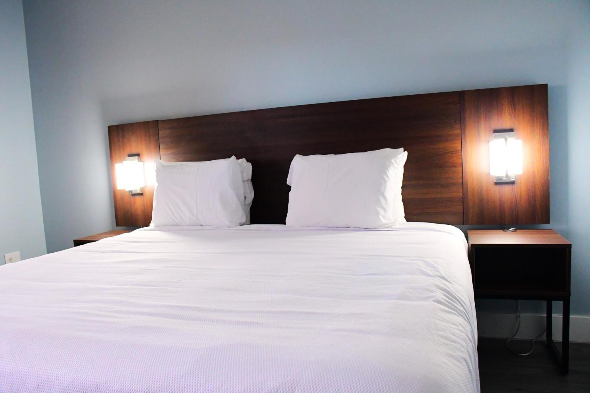 Florence Inn And Suites Ngoại thất bức ảnh