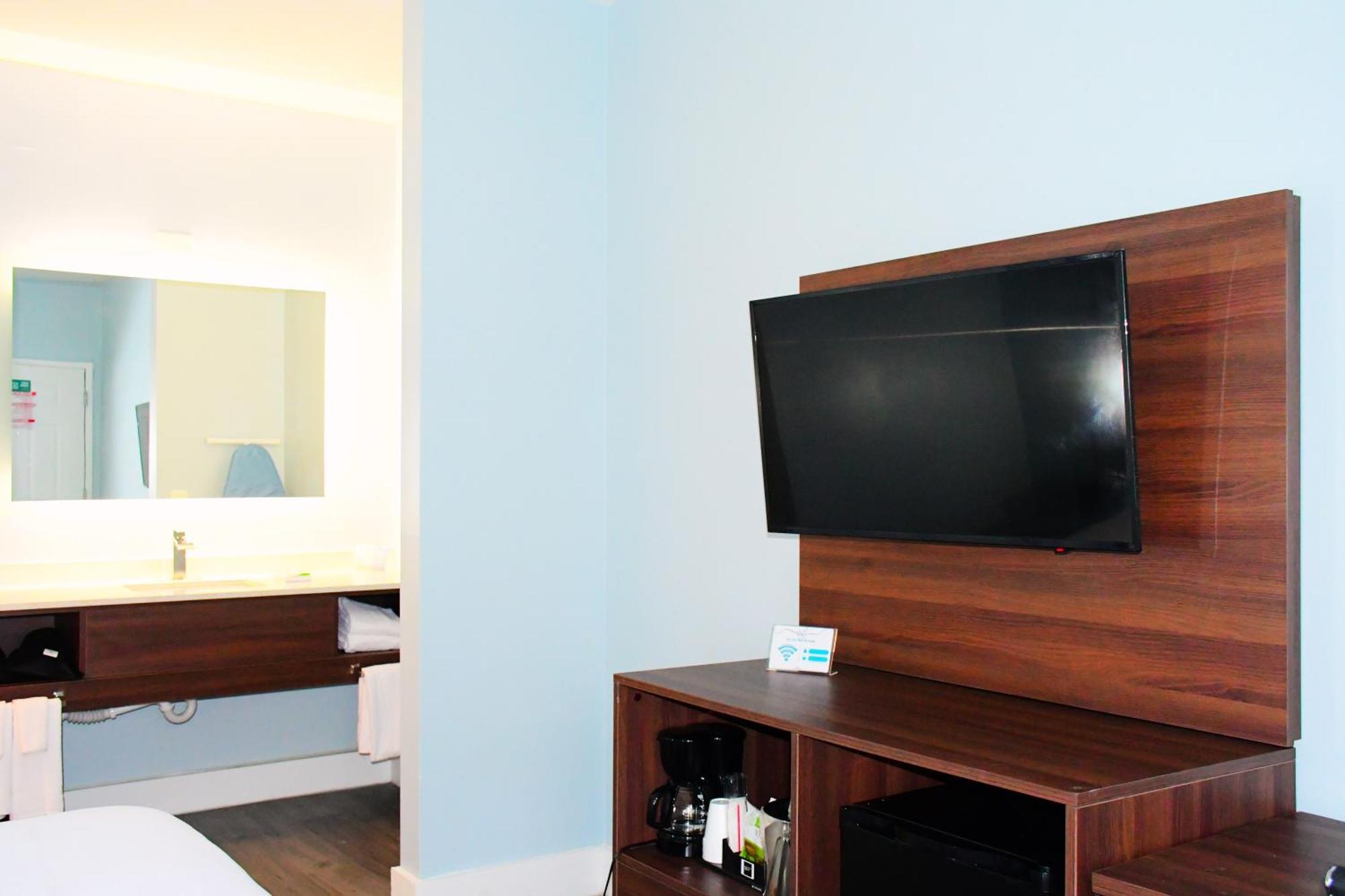 Florence Inn And Suites Ngoại thất bức ảnh